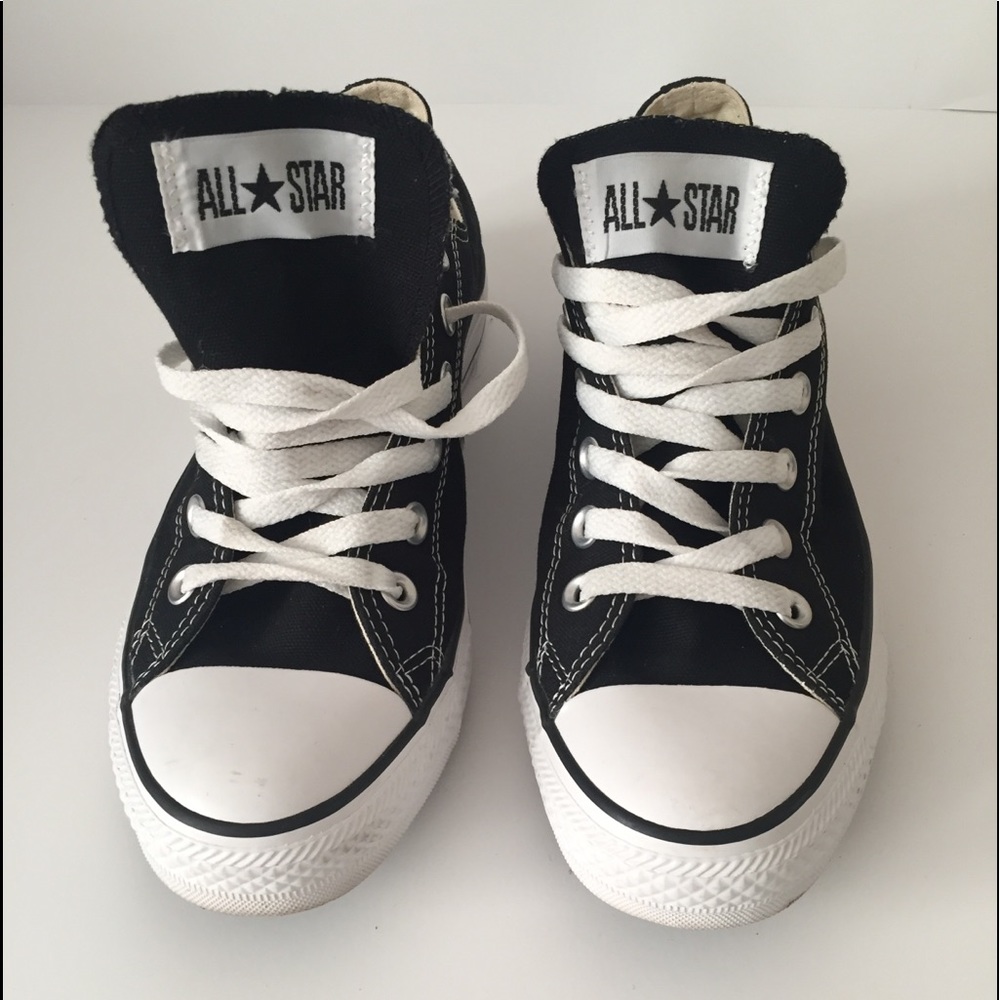 CONVERSE 😎 black and white